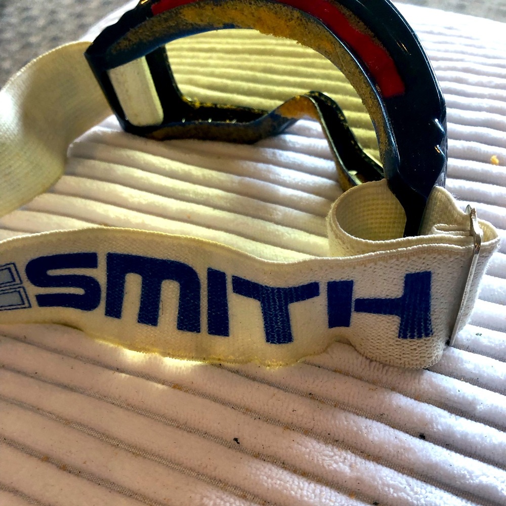 Smith ski goggles for display only